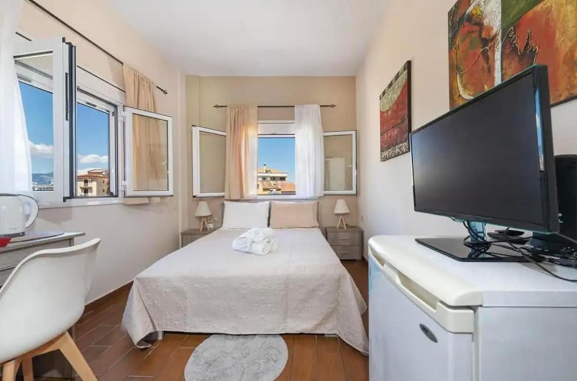Xrisanthi Studio Corfu Port 1 Bagian luar foto